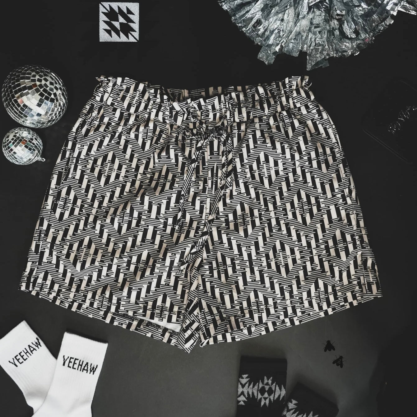 SIZE SMALL Aztec Illusion Shorts