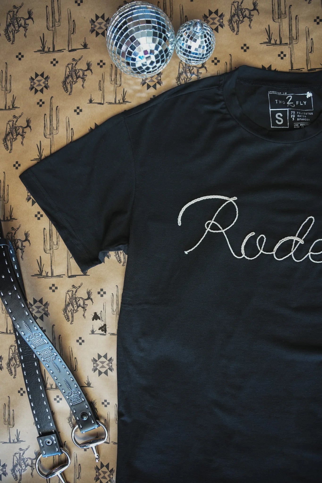 SIZE SMALL Rodeo Rope Tee