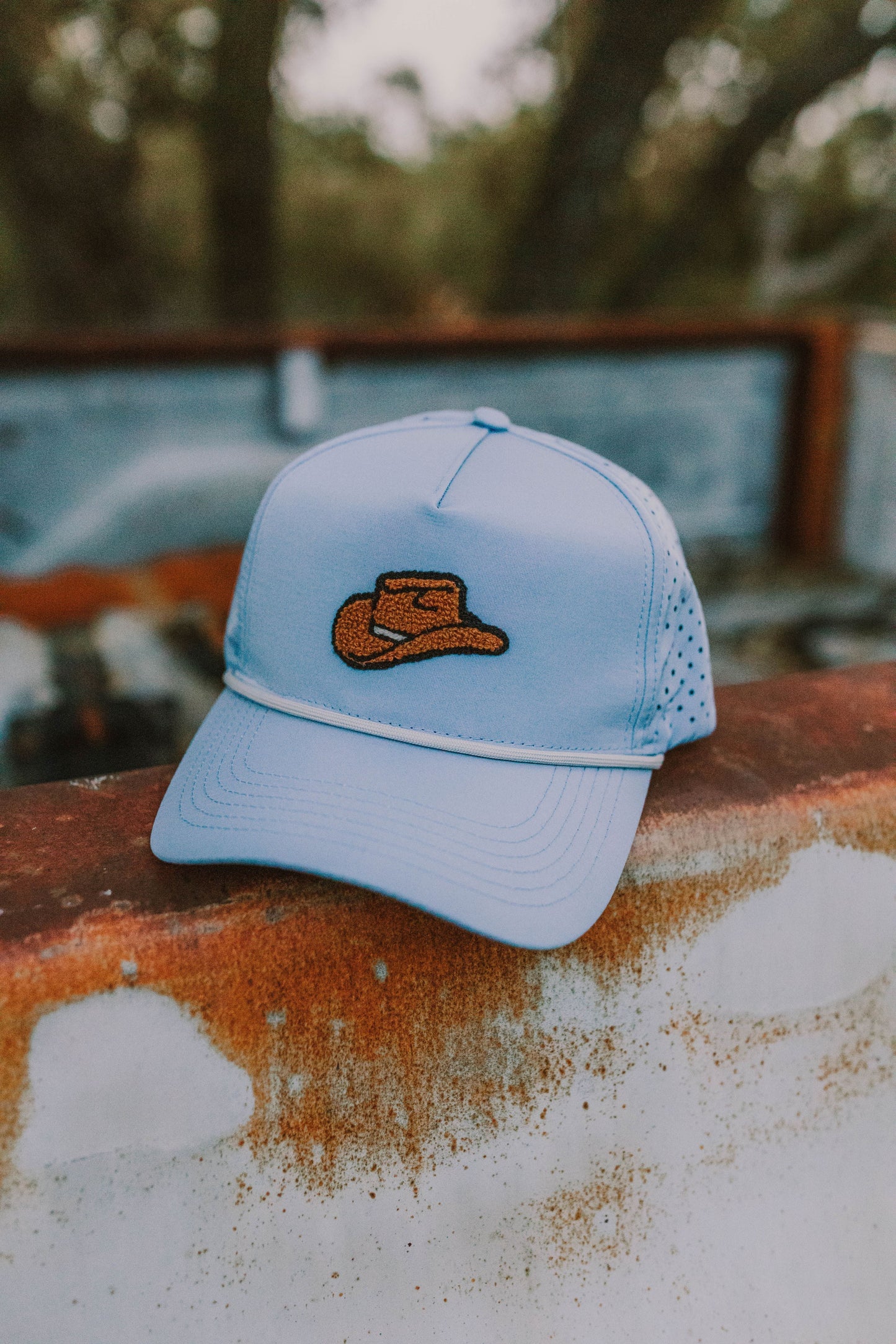 Vintage Lid *Hat Tips*