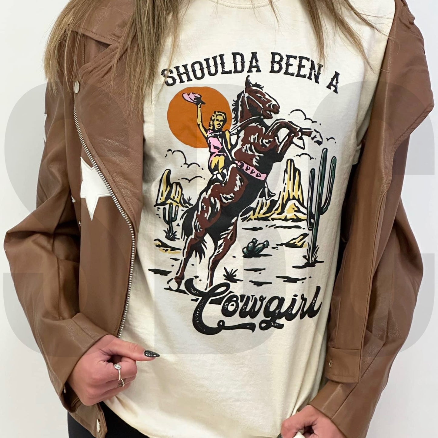 SIZE MEDIUM Shoulda Been A Cowgirl Tee