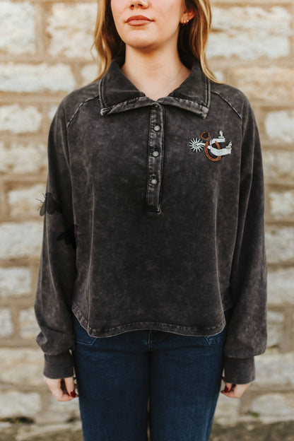 Rowel ‘Em Up Pullover *Charcoal*