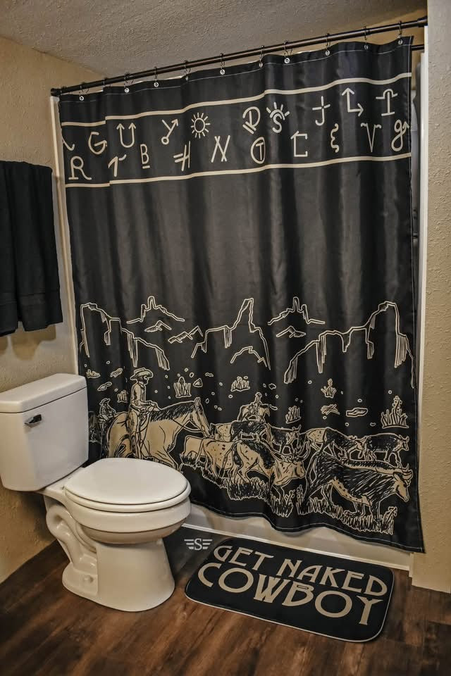 Black Cattle Drive Shower Curtain Set (SHIPS: 5-7 BUSINESS DAYS)