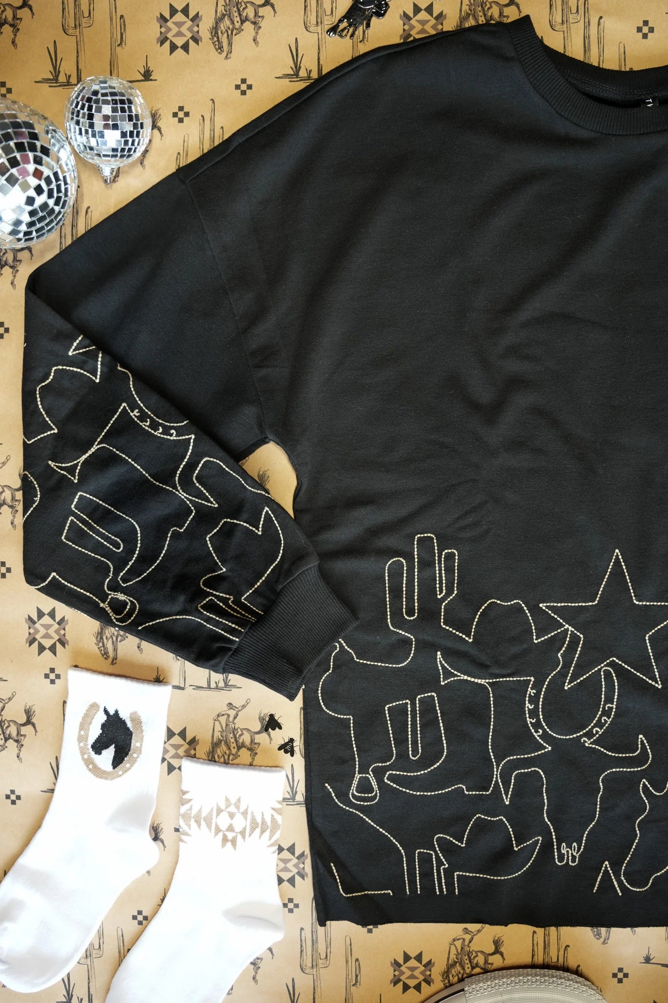 SIZE MEDIUM Tucson Thread Crewneck
