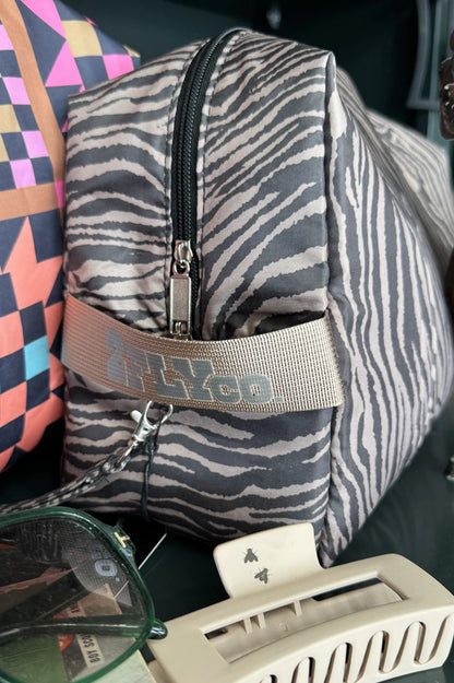 That Traveler Bag *Zebrahh*