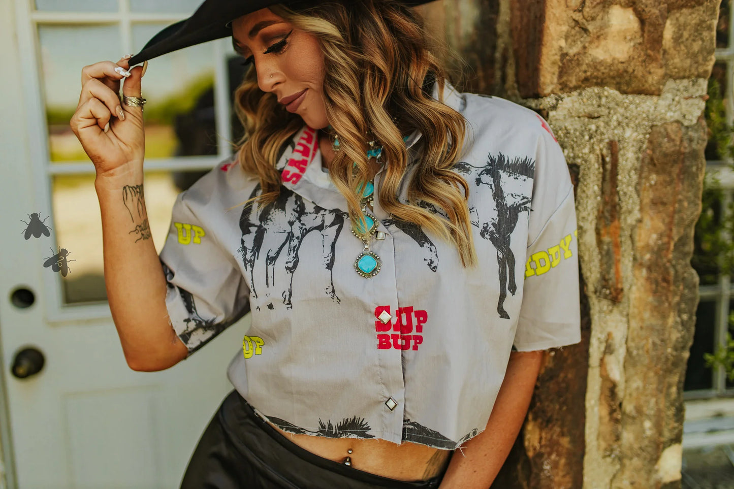 SIZE L/XL Giddy Up Crop