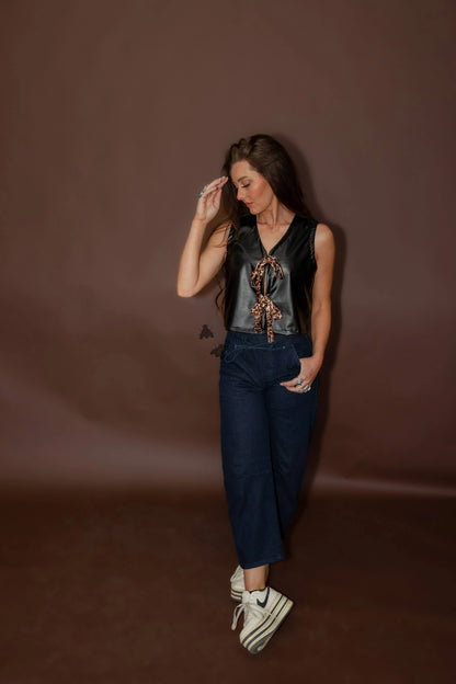 SIZE S/M Lasso The Leopard Vest