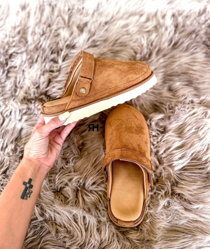PREORDER Cozy Around Shoes (SHIPS TO ME: MID DECEMBER)