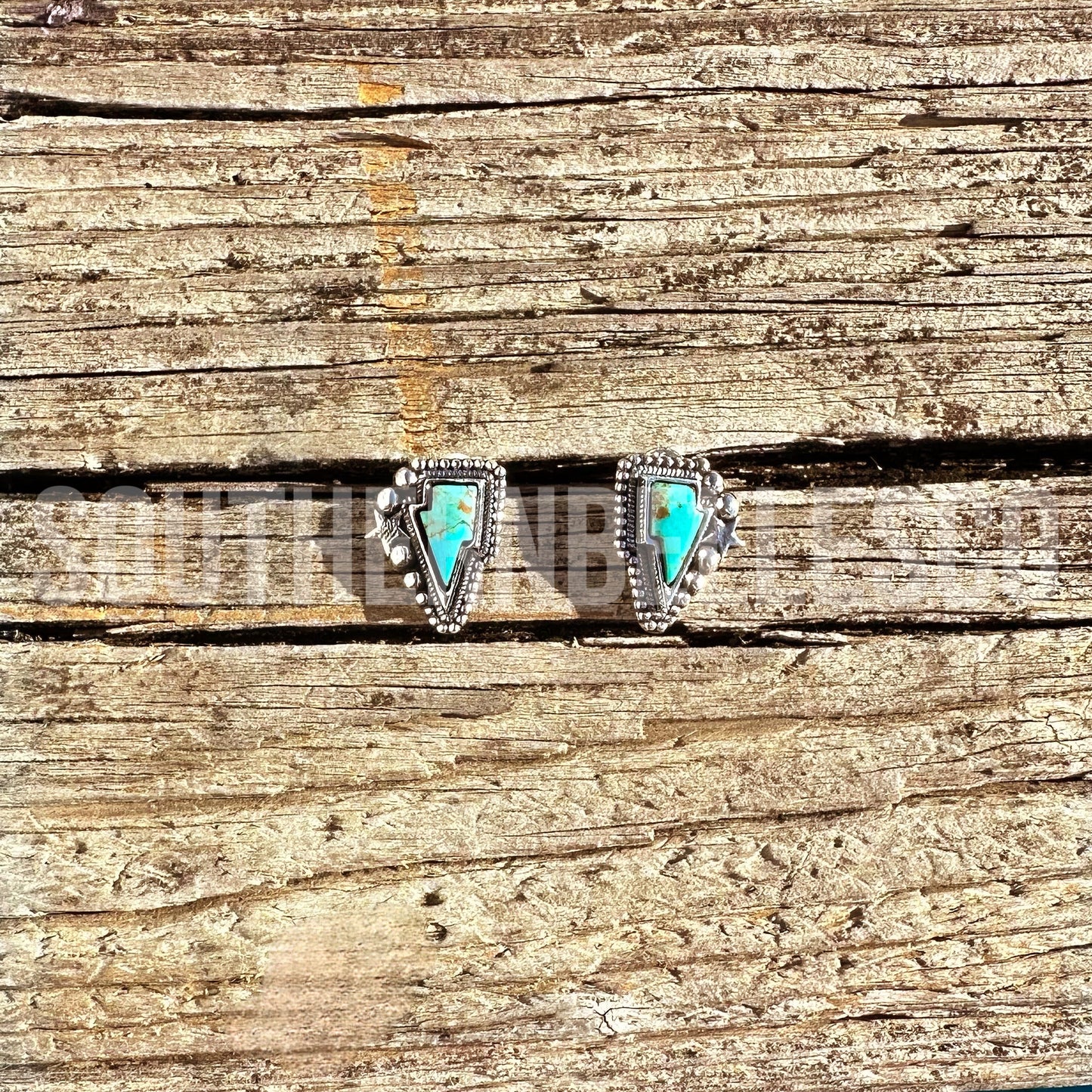 Kingman Bolt Studs